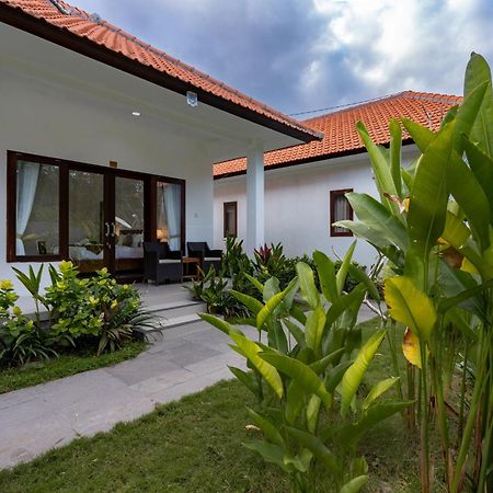 Nusa Indah Onai Hotel Нуса-Лембонган Екстер'єр фото
