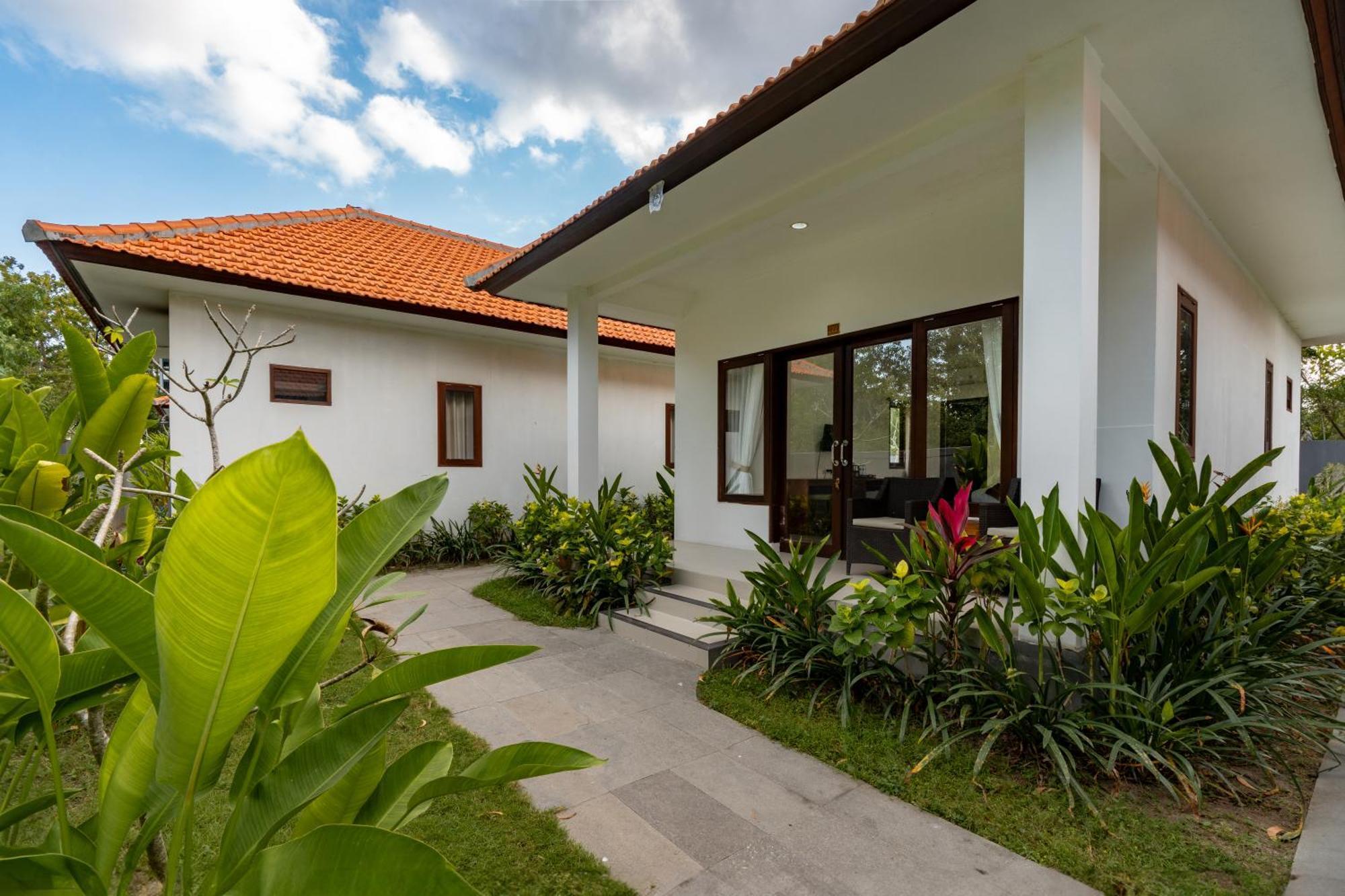 Nusa Indah Onai Hotel Нуса-Лембонган Екстер'єр фото